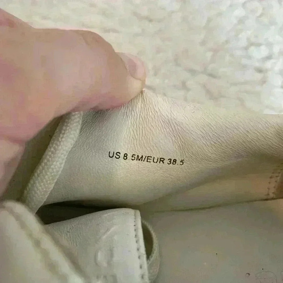 Vince Women’s Aspen Leather Sneakers White Snake Leather Size 8.5 - Picture 6 of 7